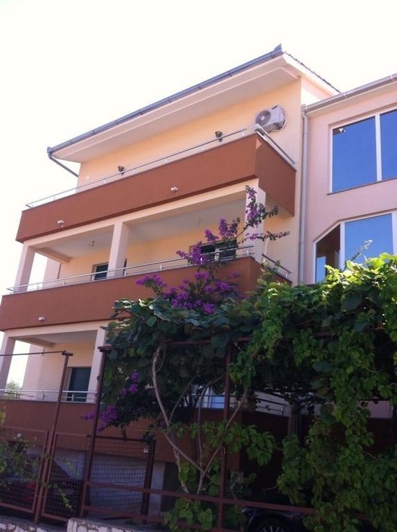 Mia Apartment *